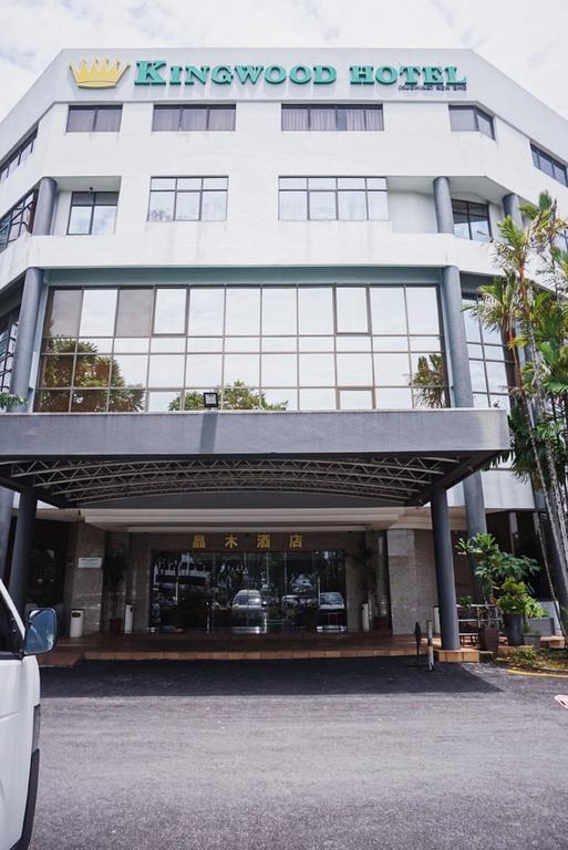 Kingwood Hotel Kuching Buitenkant foto