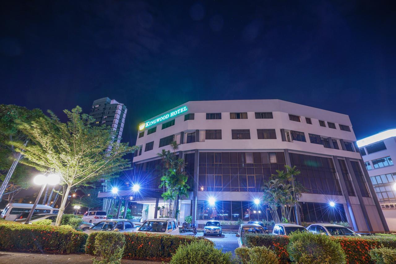 Kingwood Hotel Kuching Buitenkant foto